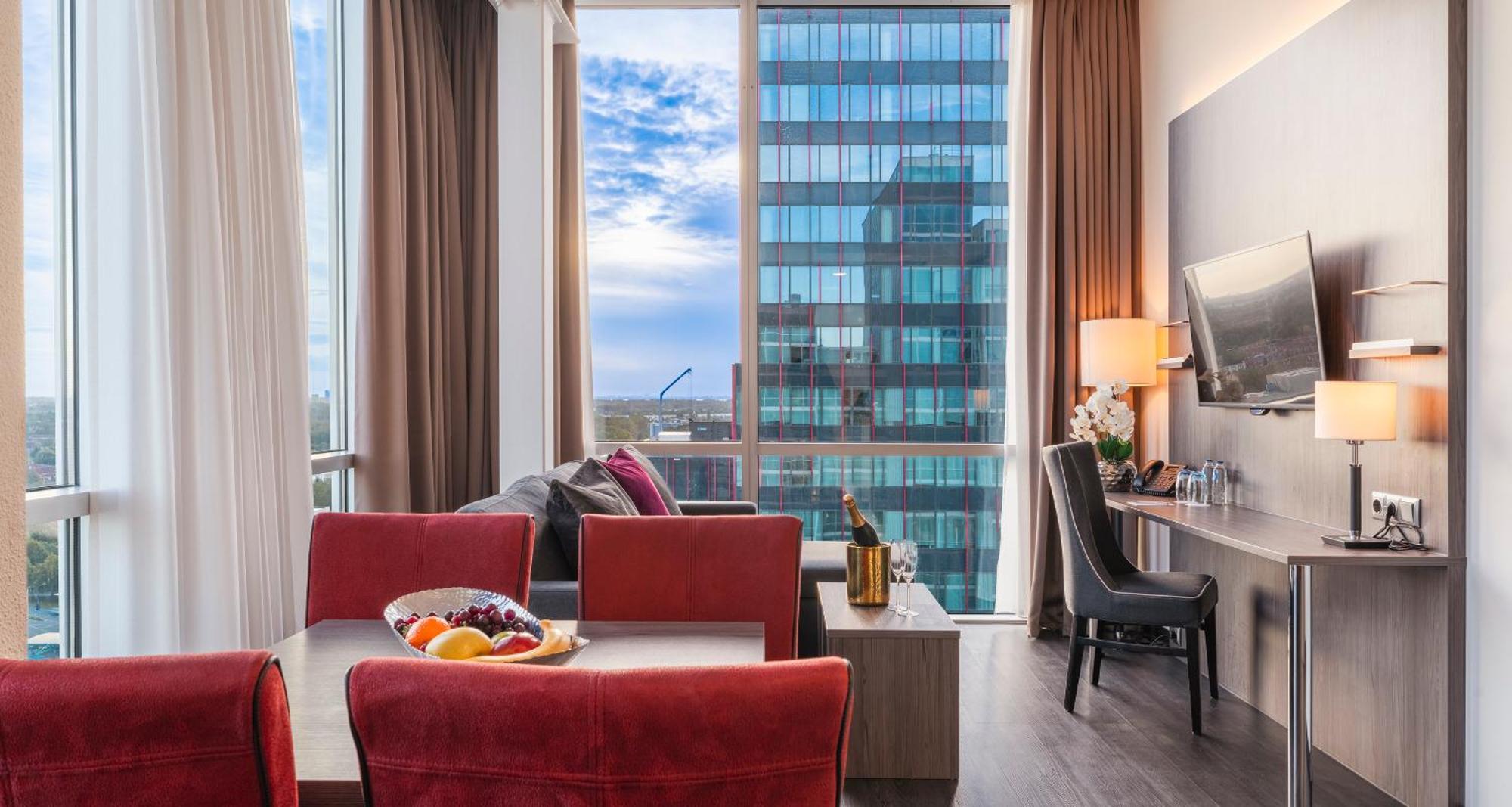 Plaza Premium Almere Exterior foto