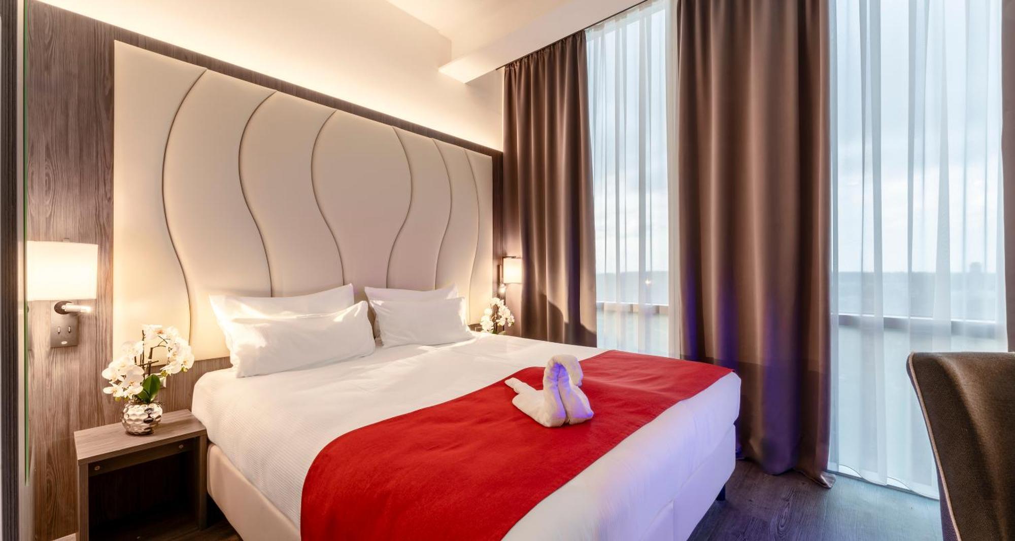 Plaza Premium Almere Exterior foto