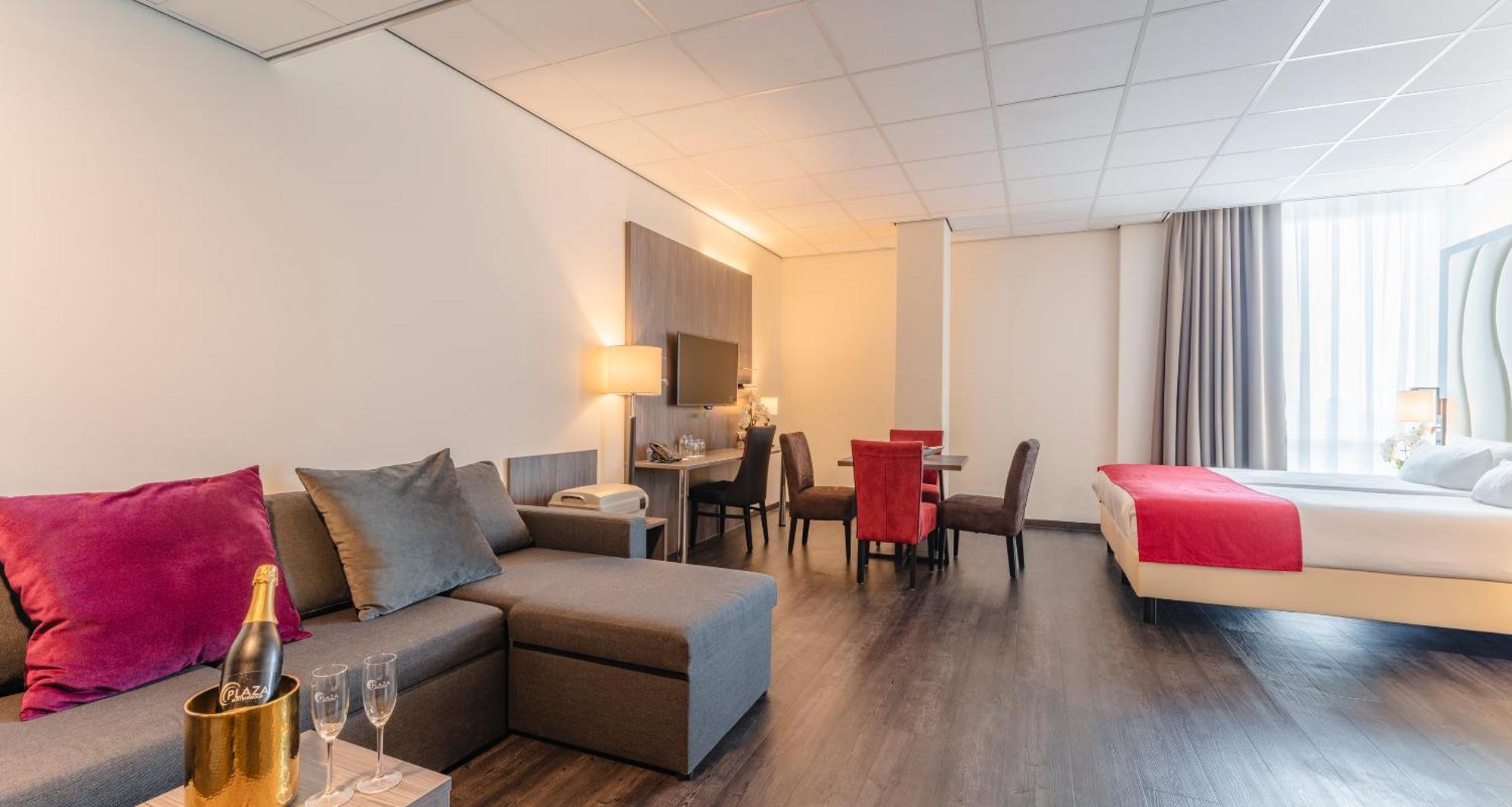 Plaza Premium Almere Exterior foto