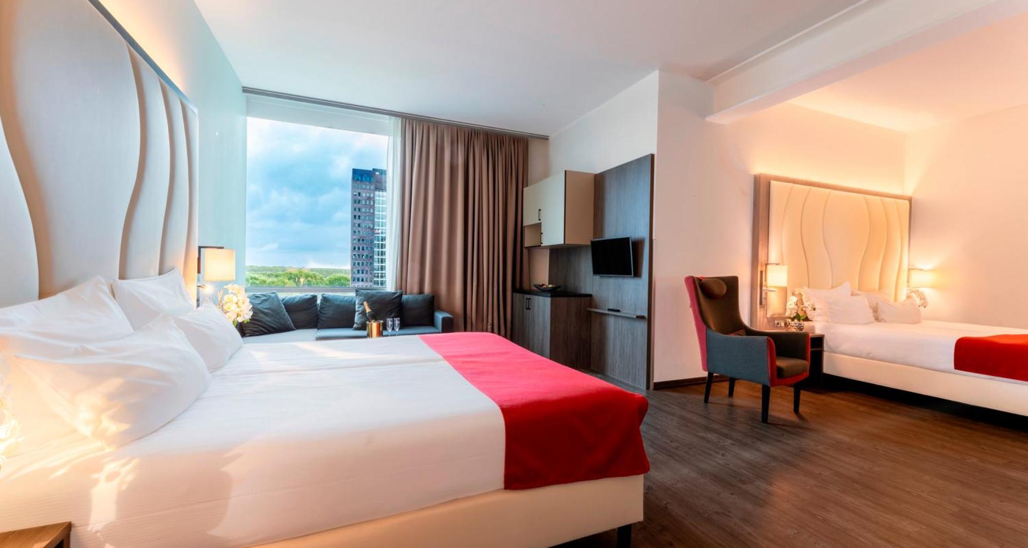 Plaza Premium Almere Exterior foto
